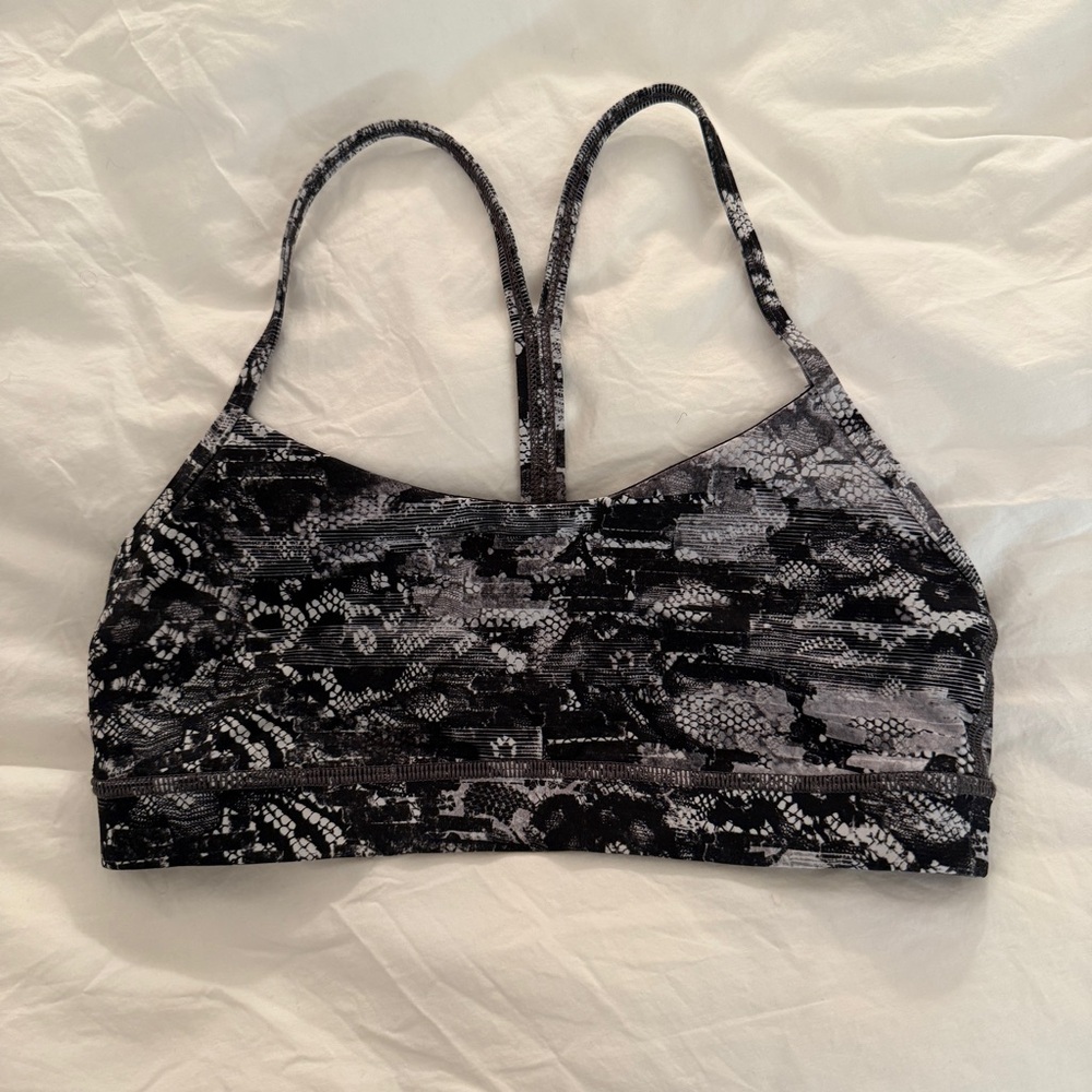 Lululemon Sports Bra Top - Size 6